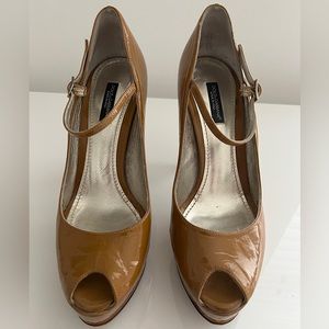 DOLCE & GABBANA 💯% Authentic Tan Heels